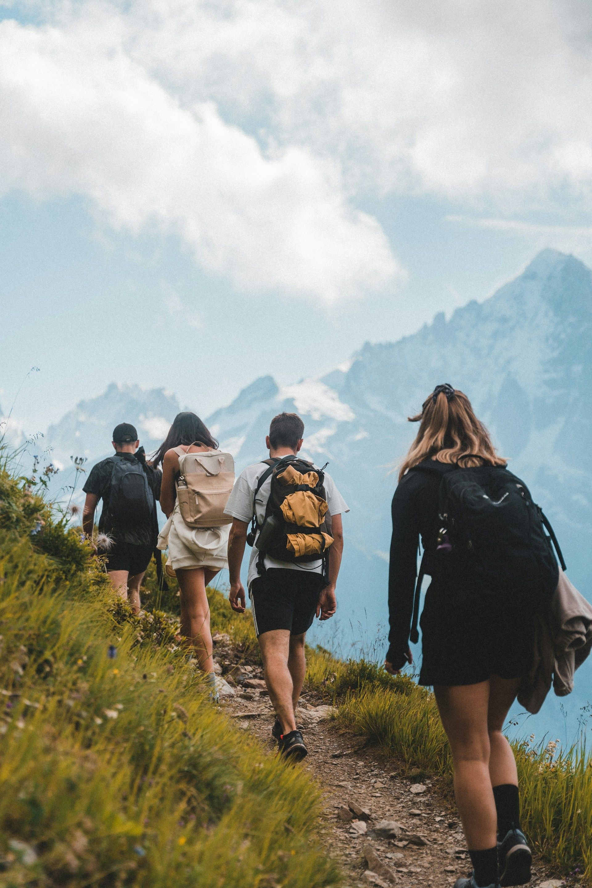 justin-buisson-vIluu0IH6Ps-unsplash