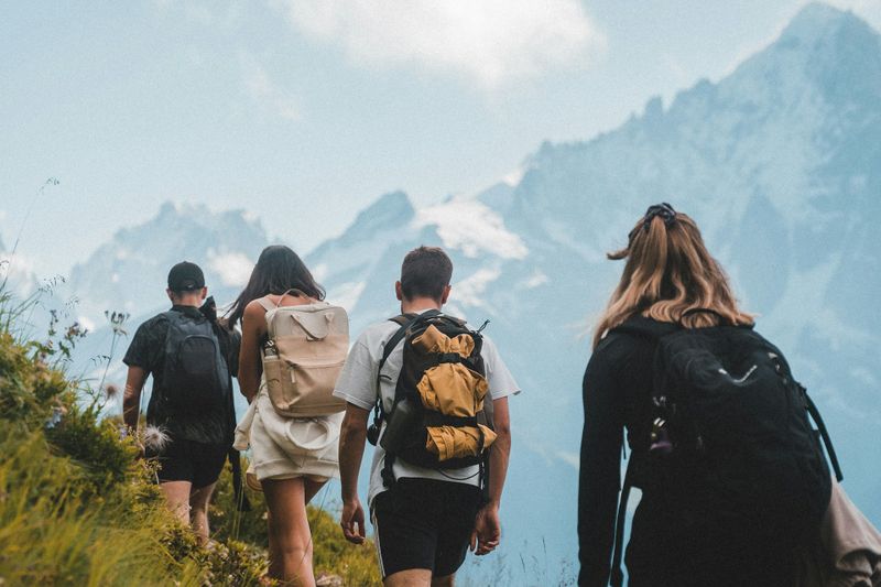 justin-buisson-vIluu0IH6Ps-unsplash